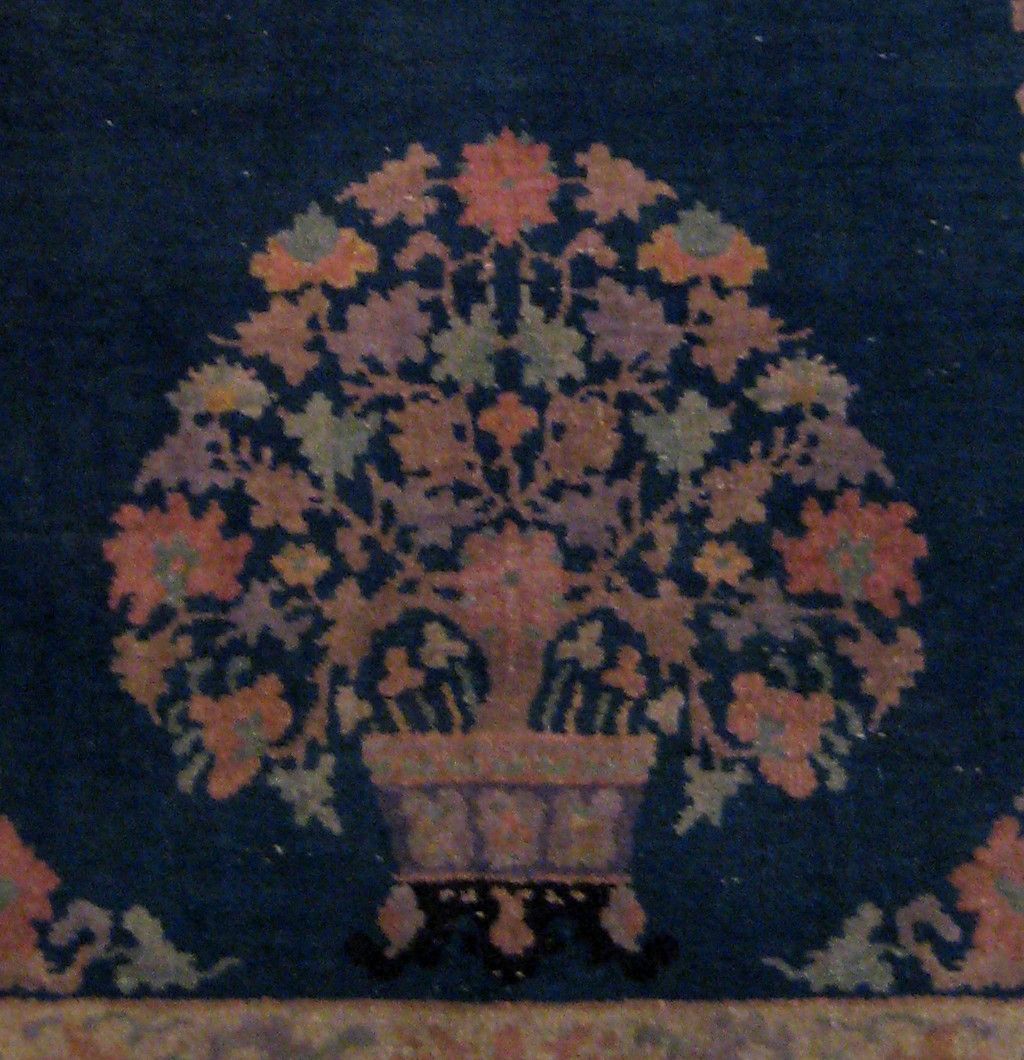 Hand Made Chinese Art Deco Carpet Hand Made Chinese Art Deco Carpet