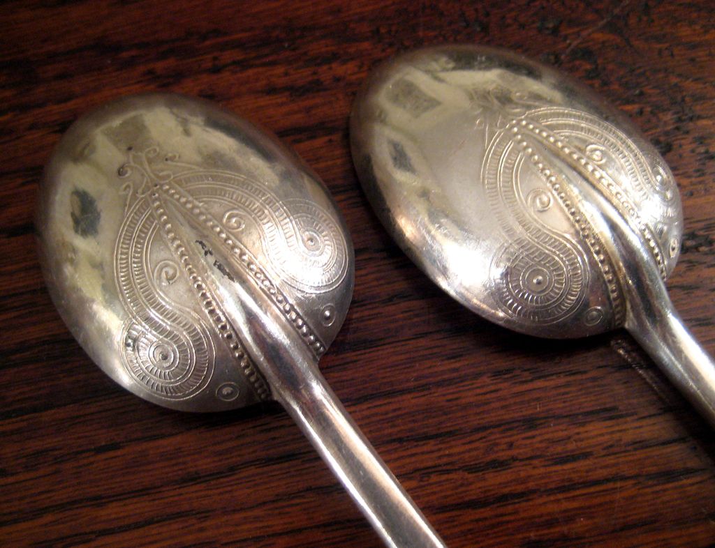 Pair Of Very Decorative Vintage Silver Plate Anointing Spoons Pair Of Very Decorative Vintage Silver Plate Anointing Spoons