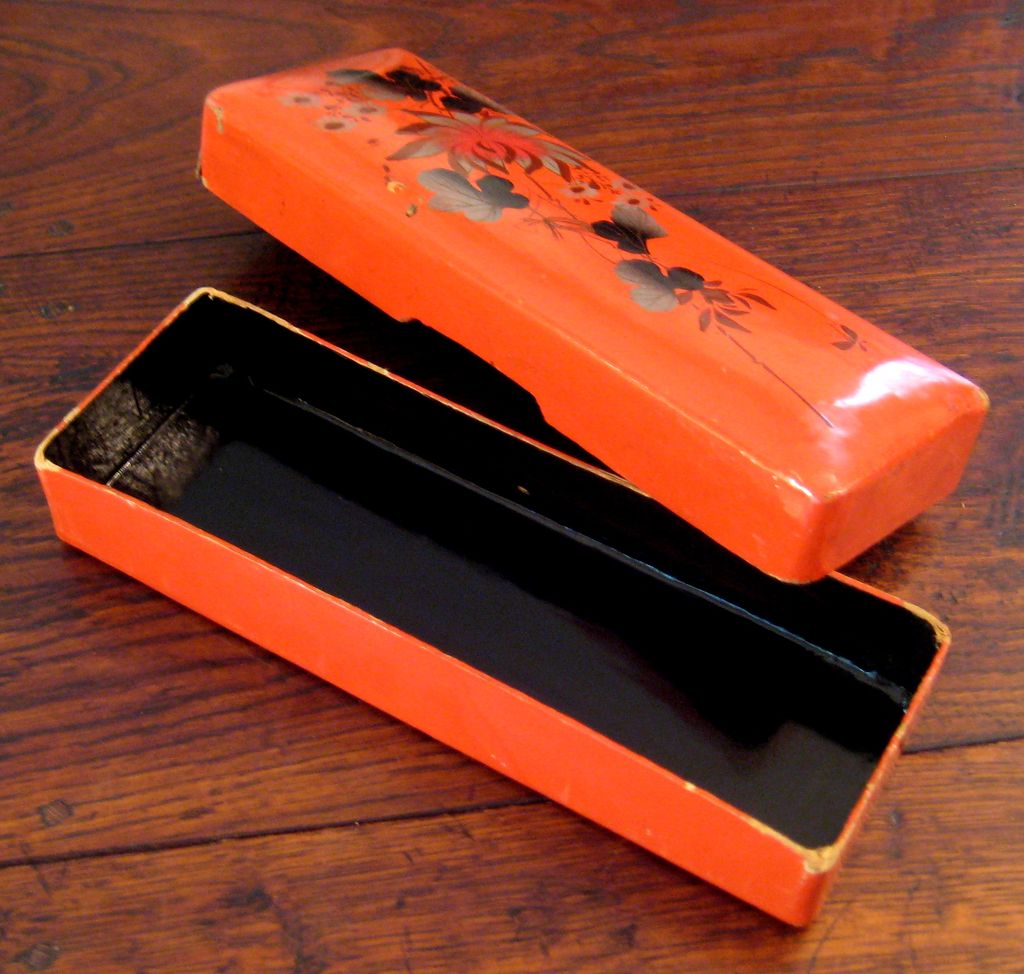 Early Vintage Japanese Red Lacquer Box Early Vintage Japanese Red Lacquer Box