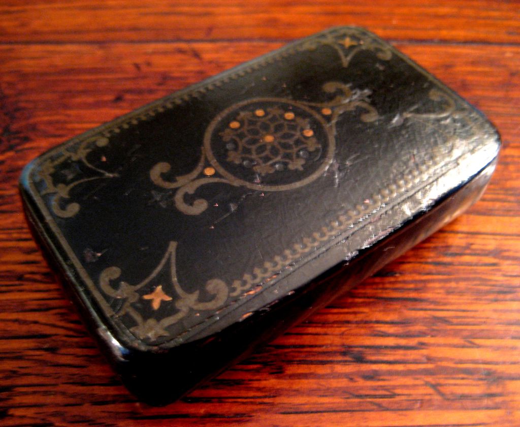 19th Century Black Lacquer Snuff Box, Circa 1860 19th Century Black Lacquer Snuff Box, Circa 1860
