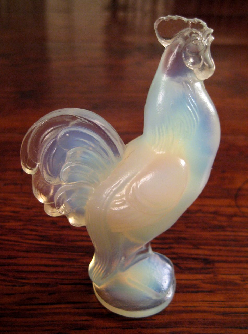 Vintage French Sabino Opalescent Art Glass Rooster Vintage French Sabino Opalescent Art Glass Rooster