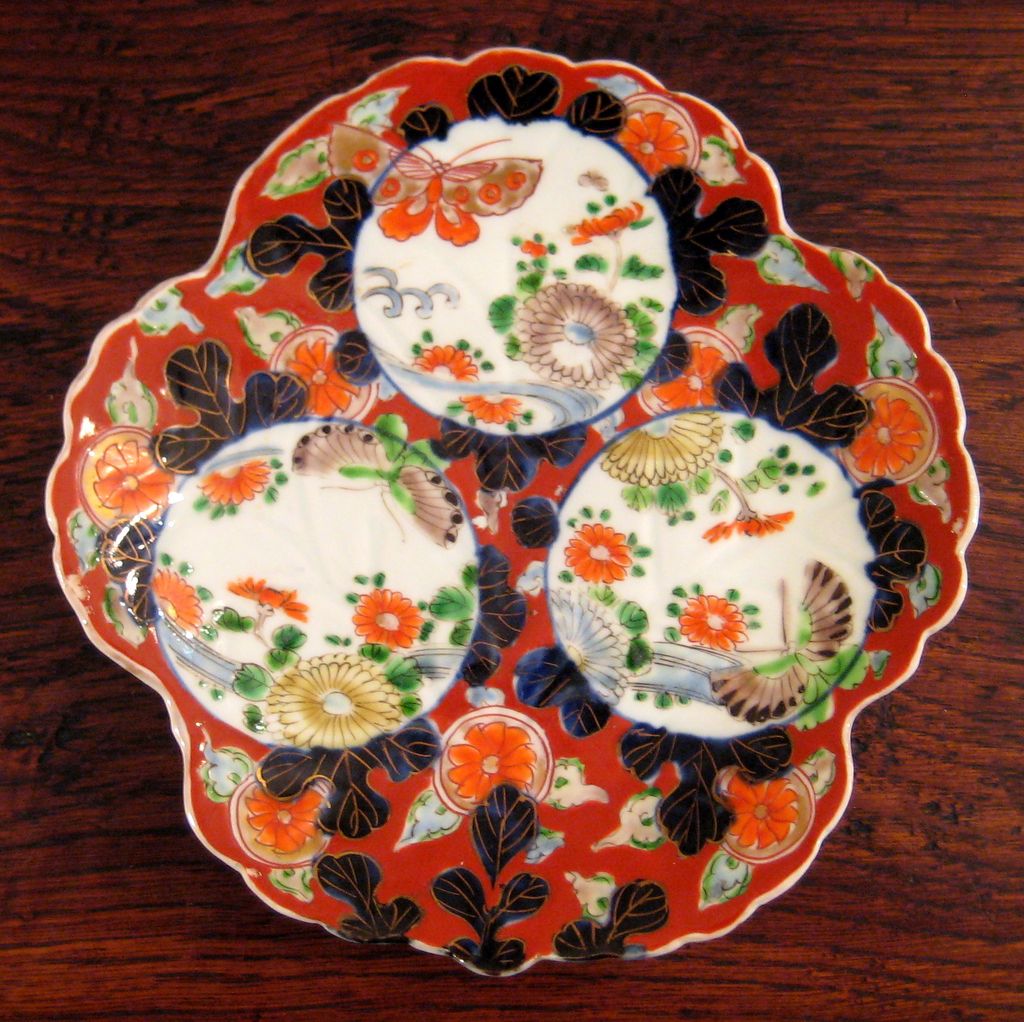 19th Century Japanese Imari Leaf Plate/Bowl 19th Century Japanese Imari Leaf Plate/Bowl