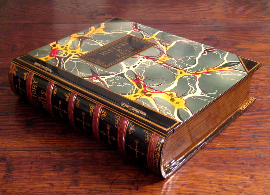 Vintage Lacquered Wood History Of Arts Book Box Vintage Lacquered Wood History Of Arts Book Box