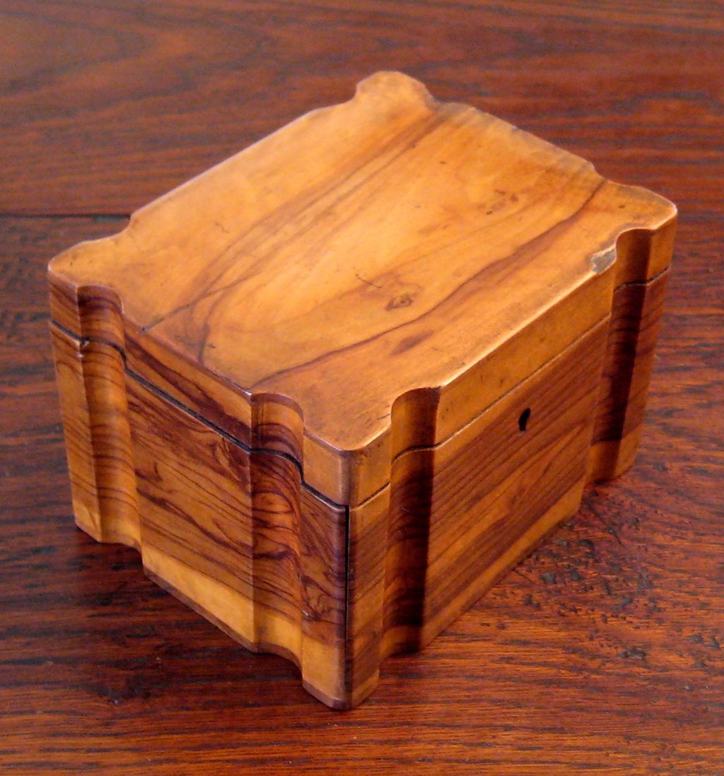 19th Century Olive Wood Box, Circa 1880 19th Century Olive Wood Box, Circa 1880