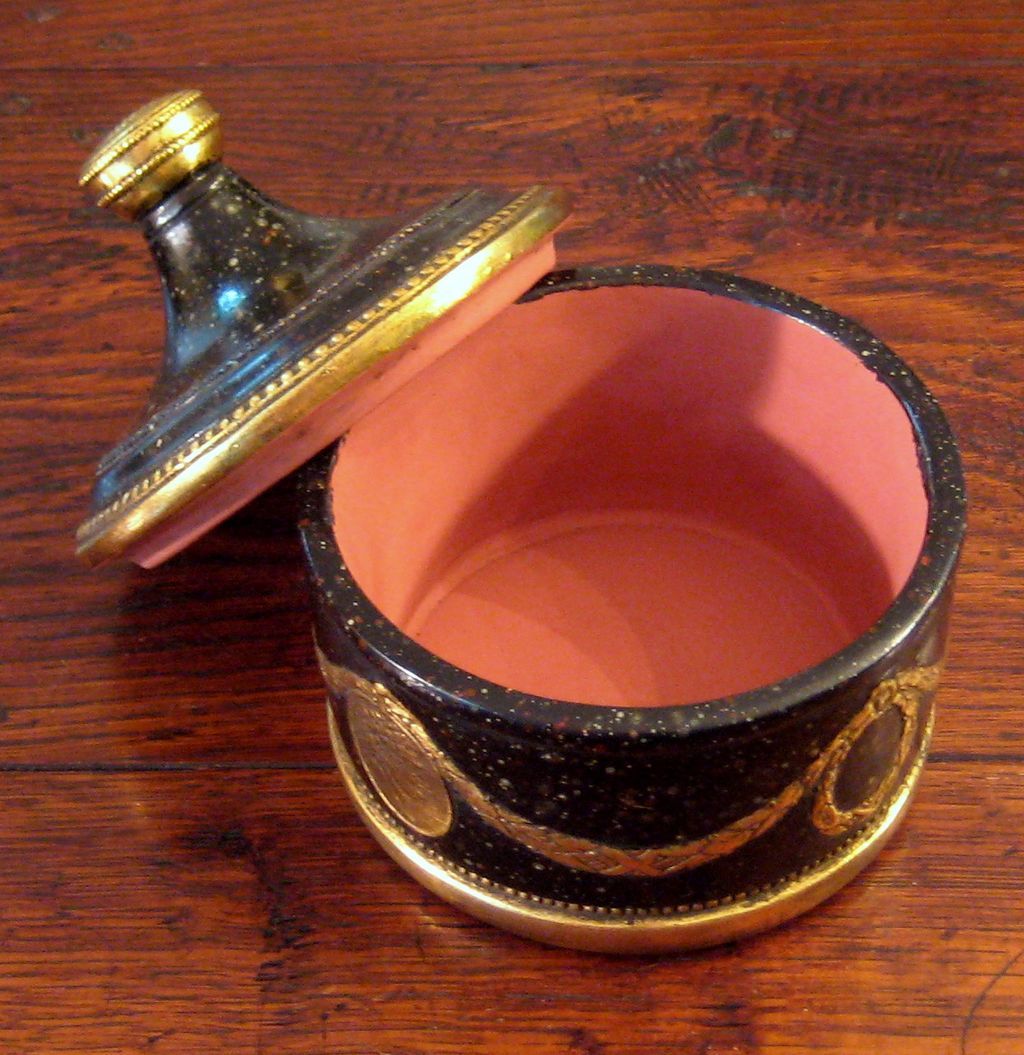 Vintage Borghese Decorative Plaster Box, Circa 1950 Vintage Borghese Decorative Plaster Box, Circa 1950
