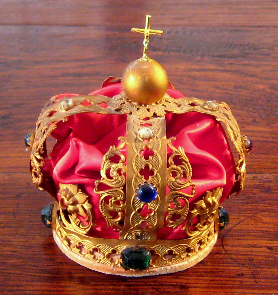 Early Vintage Gilt Metal Jeweled Santos Crown, Circa 1920 Early Vintage Gilt Metal Jeweled Santos Crown, Circa 1920
