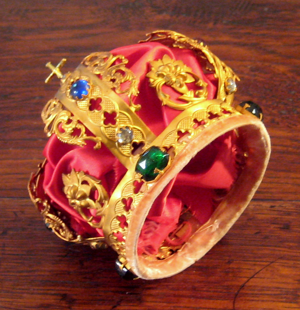 Early Vintage Gilt Metal Jeweled Santos Crown, Circa 1920 Early Vintage Gilt Metal Jeweled Santos Crown, Circa 1920