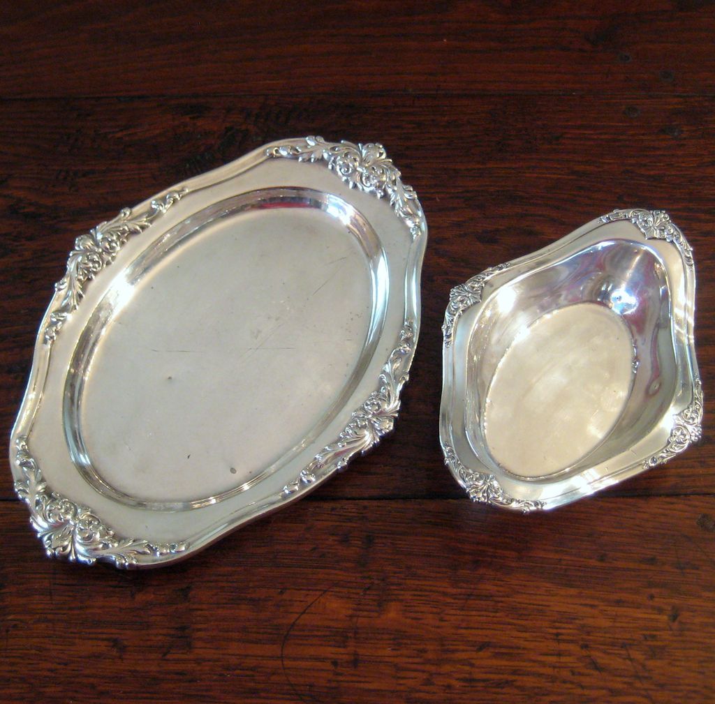 Vintage Pair Of Hotel Silver Serving Bowls From The Raleigh Hotel Miami Vintage Pair Of Hotel Silver Serving Bowls From The Raleigh Hotel Miami