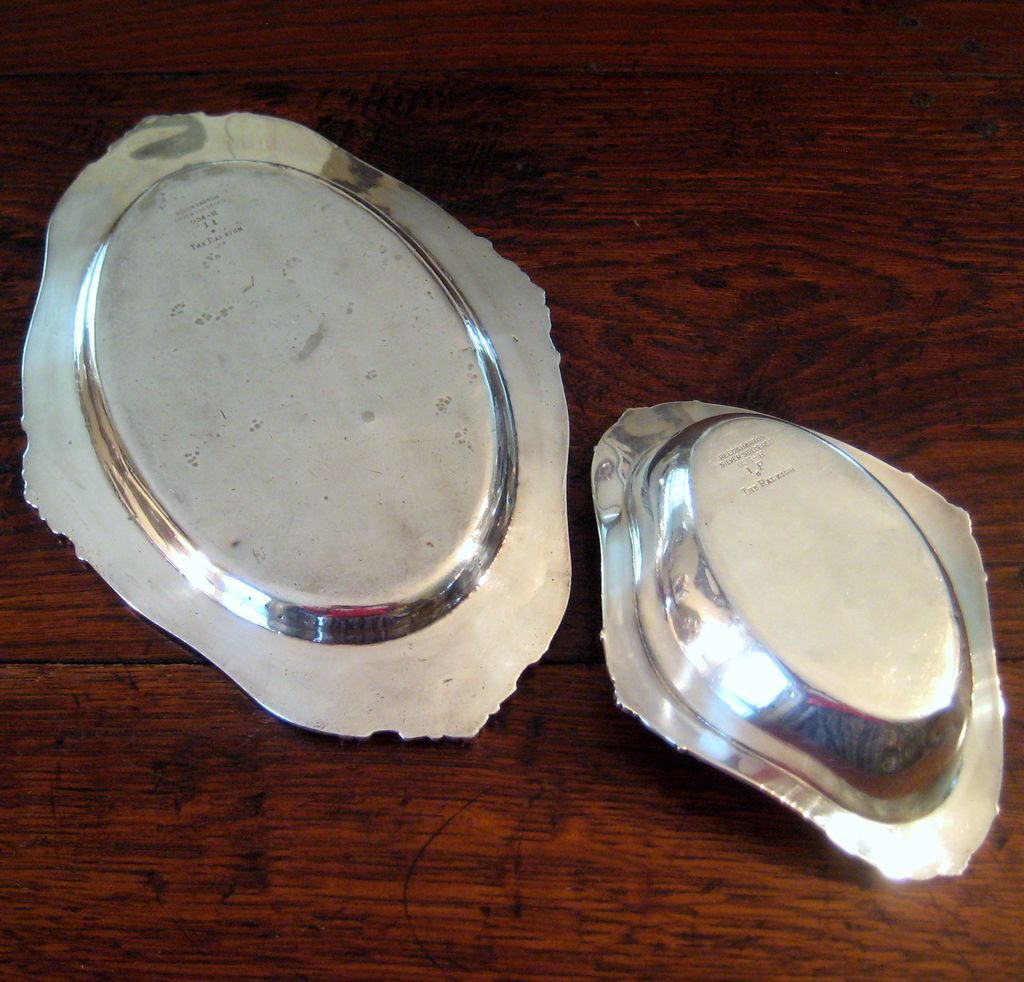Vintage Pair Of Hotel Silver Serving Bowls From The Raleigh Hotel Miami Vintage Pair Of Hotel Silver Serving Bowls From The Raleigh Hotel Miami