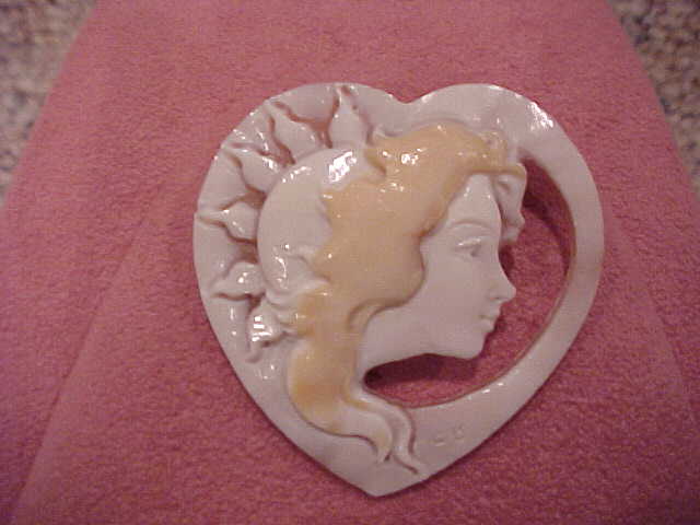 Three-Color Cameo - 1985 - Signed - "Lady and the Sun" - Heart Shape Three-Color Cameo - 1985 - Signed - "Lady and the Sun" - Heart Shape