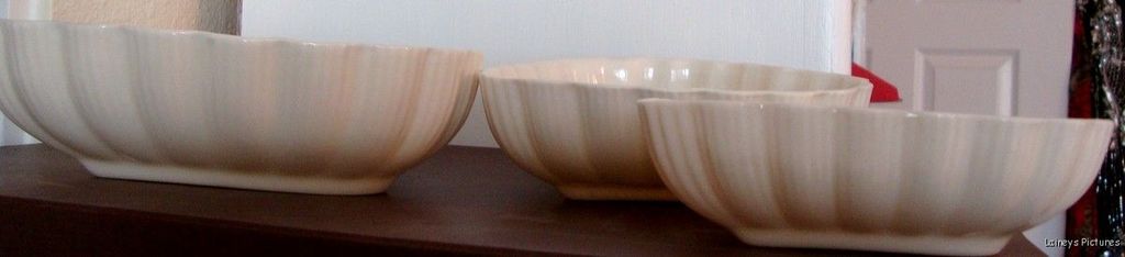Set of 3 Irish Belleek graduated Heart shaped bowls Set of 3 Irish Belleek graduated Heart shaped bowls