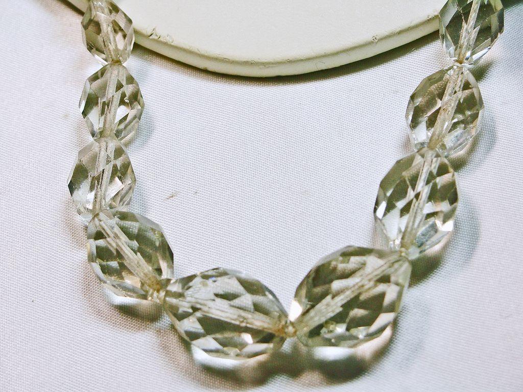 27 Inch Graduated Clear Crystal Necklace 27 Inch Graduated Clear Crystal Necklace