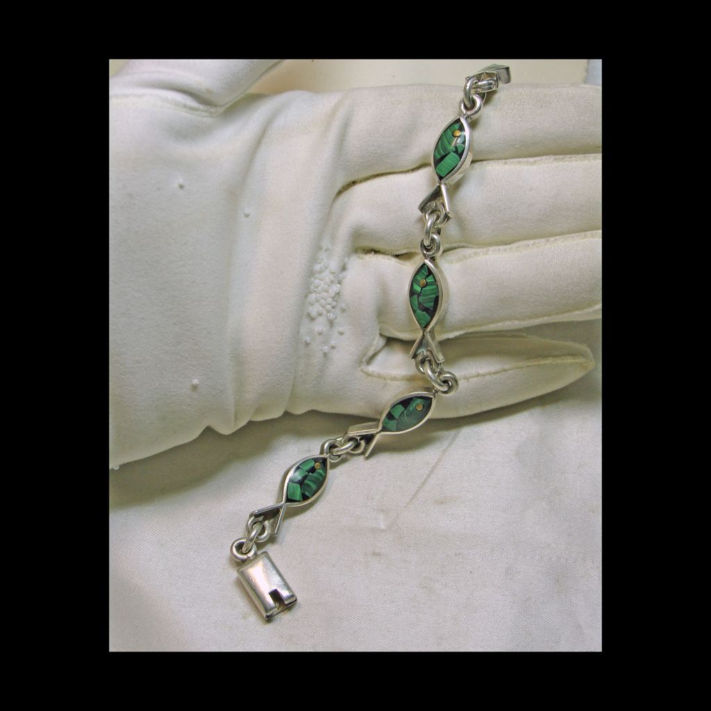 Mexican Sterling Chip Inlay Link Bracelet with Fish Design Mexican Sterling Chip Inlay Link Bracelet with Fish Design