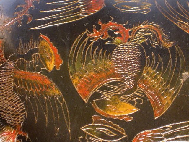 Large Japanese Lacquer Ware Heart Shape Box with Cranes Large Japanese Lacquer Ware Heart Shape Box with Cranes