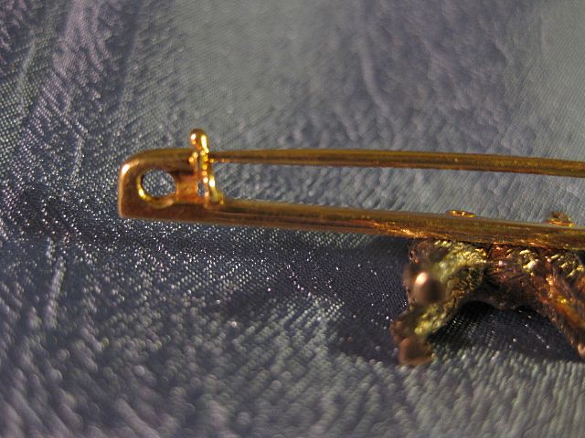 9ct Gold Terrier Dog Bar Pin Brooch 9ct Gold Terrier Dog Bar Pin Brooch