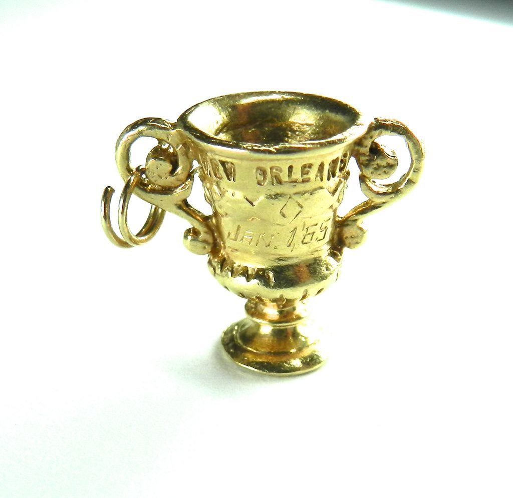 Vintage 14K Sugar Bowl Classic Trophy Cup 1965 Charm from 