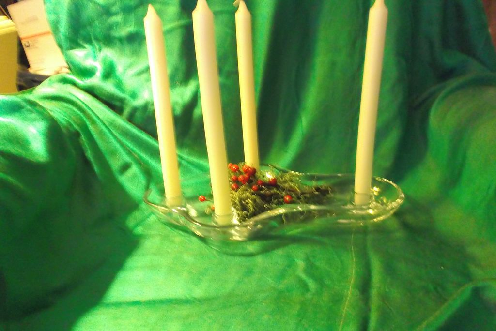 Vintage Water Lily Bowl/Candle Holder~ A Crystal Beauty!! Vintage Water Lily Bowl/Candle Holder~ A Crystal Beauty!!