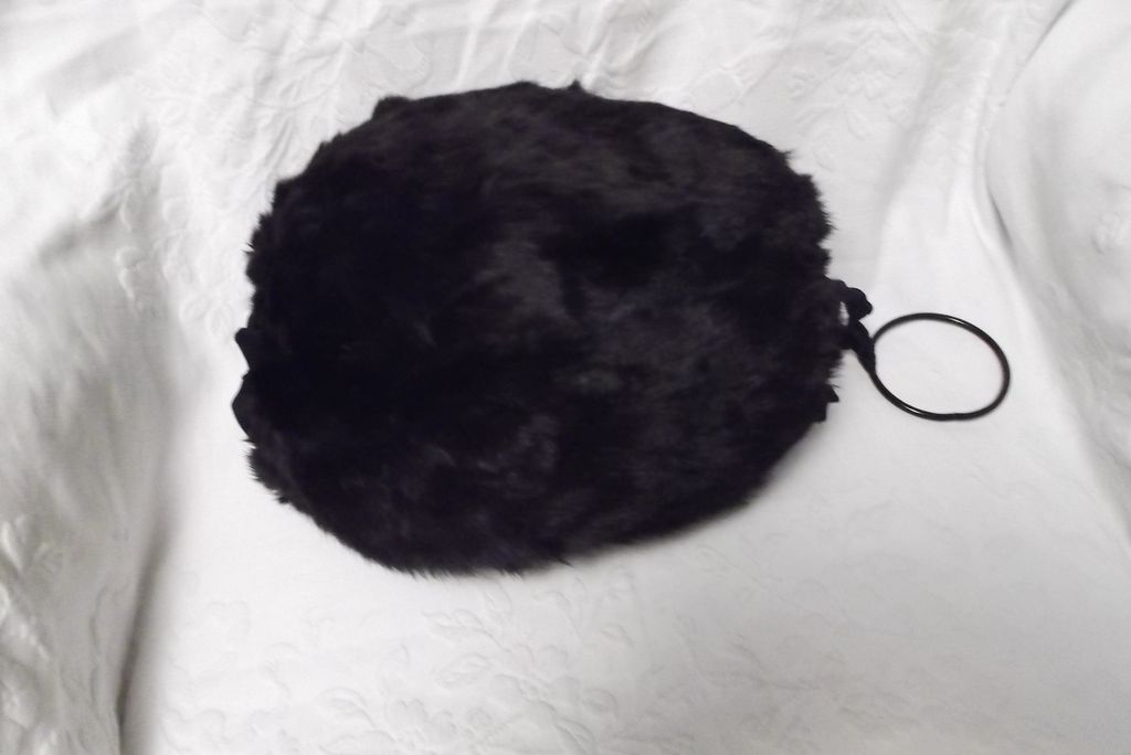 Vintage Fur Muff Satin Lined Ladies Vintage Fur Muff Satin Lined Ladies