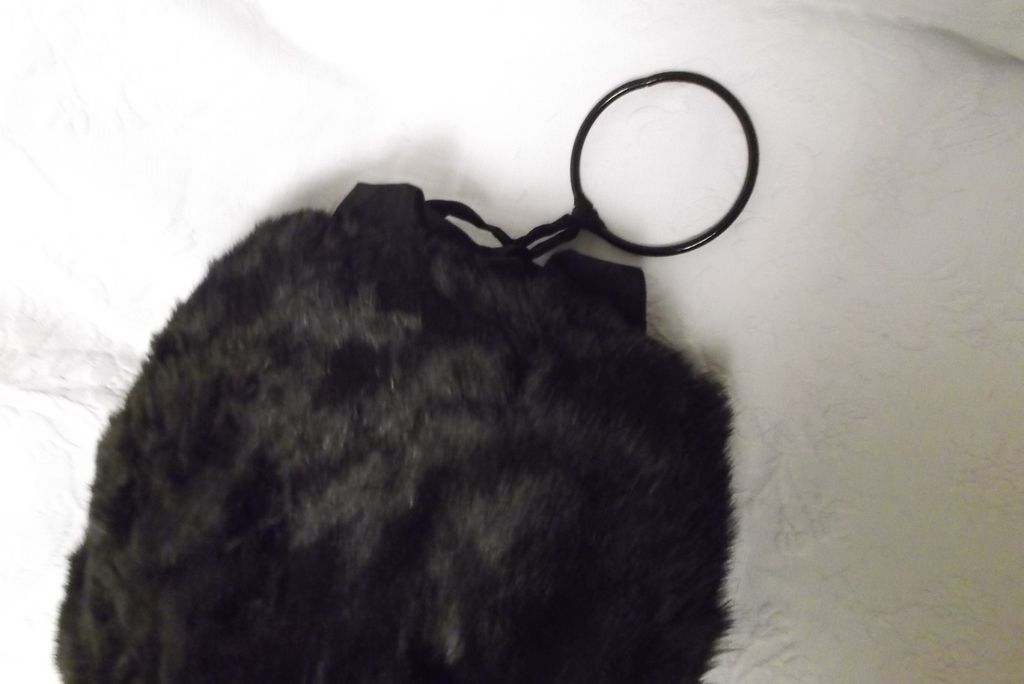 Vintage Fur Muff Satin Lined Ladies Vintage Fur Muff Satin Lined Ladies