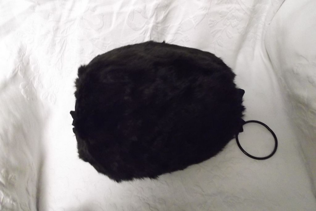 Vintage Fur Muff Satin Lined Ladies Vintage Fur Muff Satin Lined Ladies