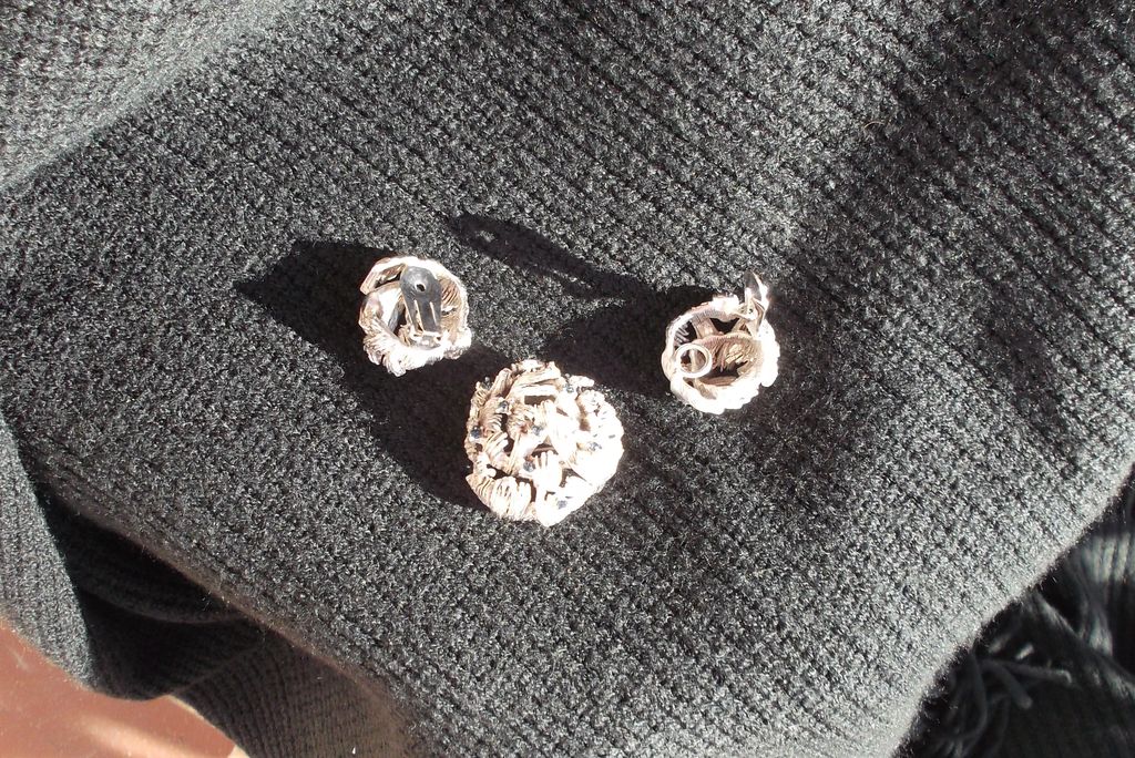 Vintage Pin & Earring Set- Stylized Silvertone w/ Blue Rhinestones Vintage Pin & Earring Set- Stylized Silvertone w/ Blue Rhinestones