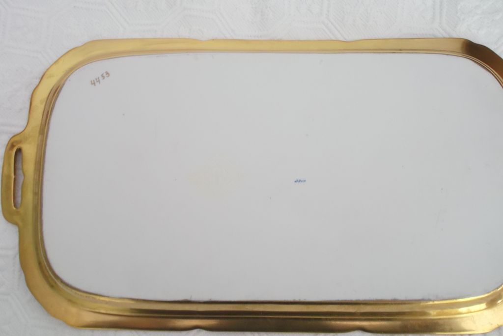 Wheeling Decorating Co.22 Karat Gold Embellished Tray "Doves, Roses & Daisies" Pattern Wheeling Decorating Co.22 Karat Gold Embellished Tray "Doves, Roses & Daisies" Pattern