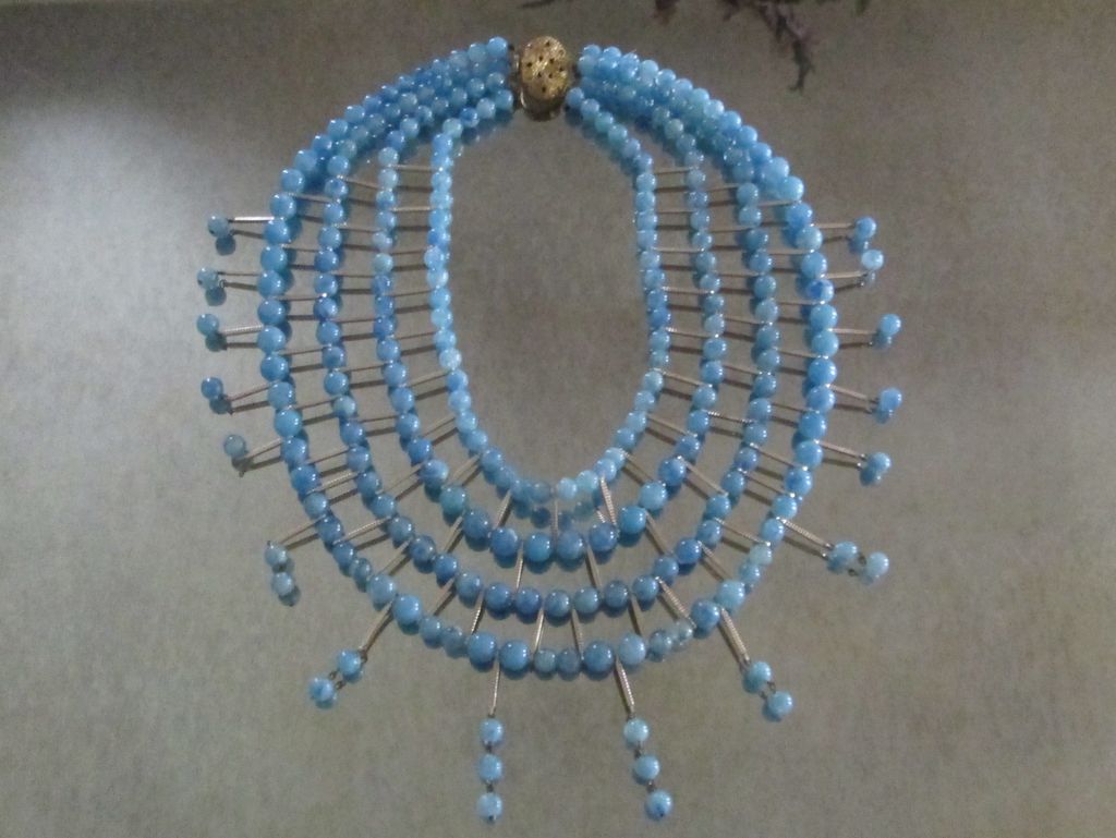 Blue Plastic Beaded Bib Necklace~ Large & Fabulous!! Blue Plastic Beaded Bib Necklace~ Large & Fabulous!!