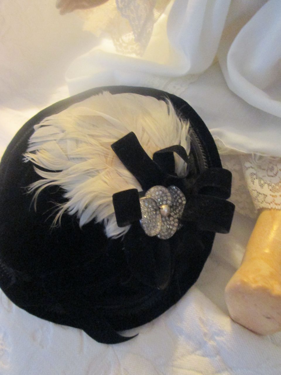 Vintage Doll Hat Hand Sewn Velvet~ Victorian Style ~ Elegant! Vintage Doll Hat Hand Sewn Velvet~ Victorian Style ~ Elegant!