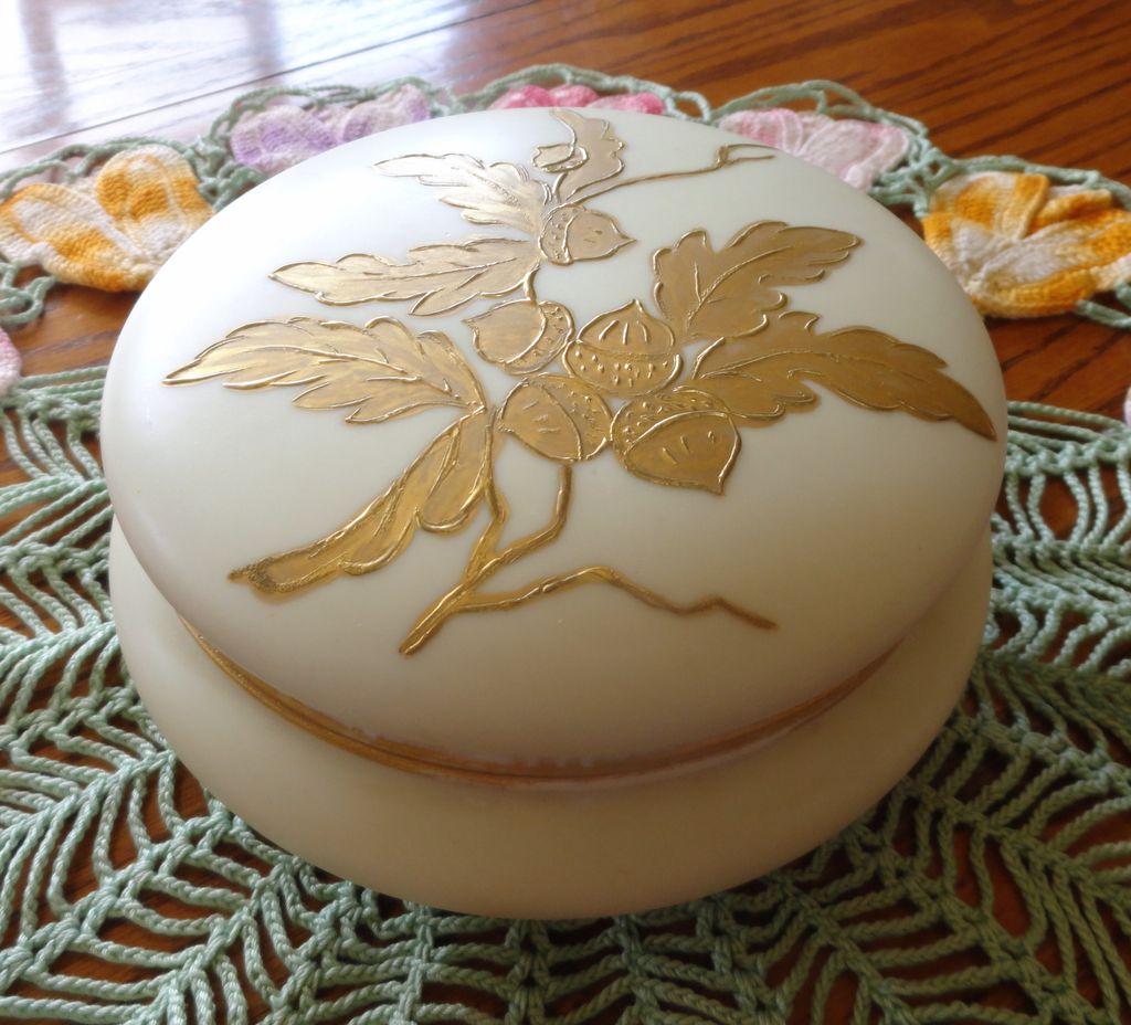 Antique Victorian Limoges T & V Hand Painted Large Powder Jar Antique Victorian Limoges T & V Hand Painted Large Powder Jar