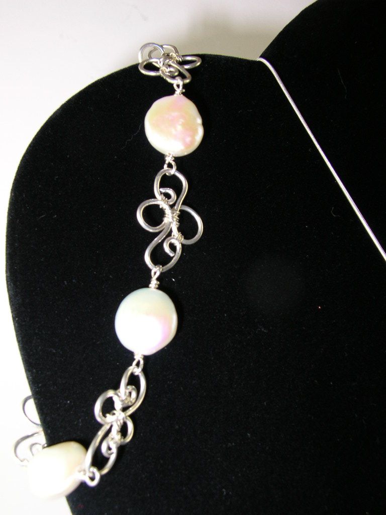 Cultured Freshwater Coin Pearl Bracelet Cultured Freshwater Coin Pearl Bracelet