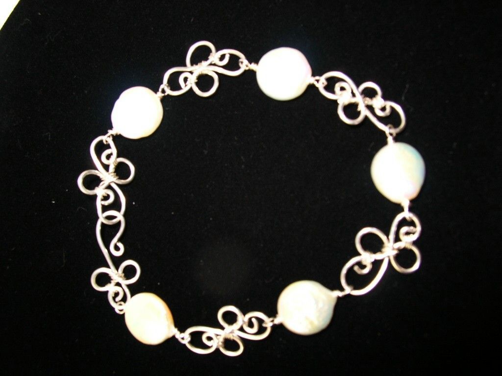 Cultured Freshwater Coin Pearl Bracelet Cultured Freshwater Coin Pearl Bracelet