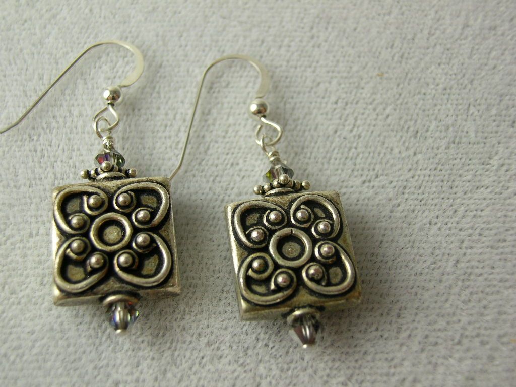 Balinese Silver Square Earrings Balinese Silver Square Earrings
