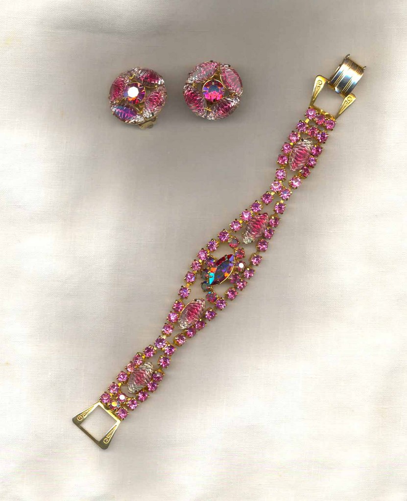 Pink Crinkle Cut and Rhinestone Demi Parure Pink Crinkle Cut and Rhinestone Demi Parure