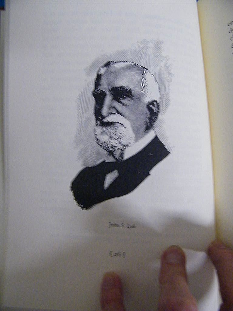 History Of Lord & Taylor 1826 - 2001..First Edition..New Condition History Of Lord & Taylor 1826 - 2001..First Edition..New Condition