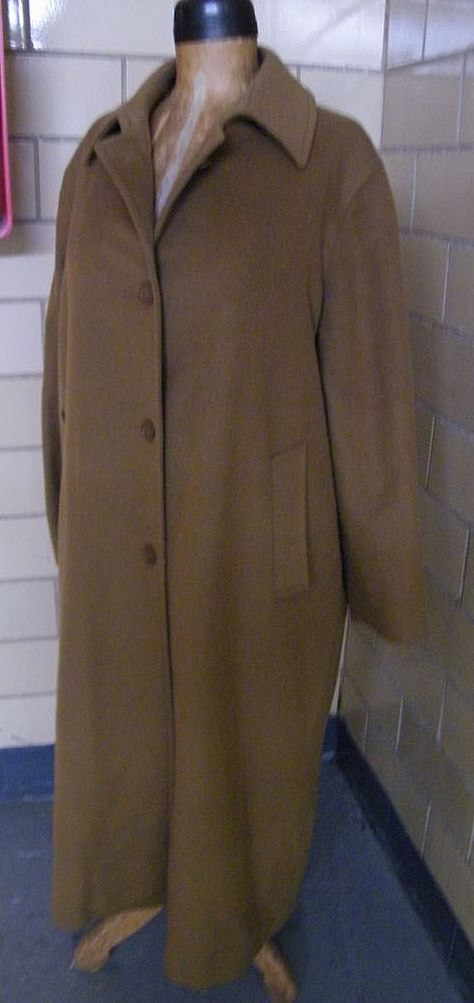 100% Cashmere Trench Style Coat Made In Italy..US Size 14...Italy Size 50 100% Cashmere Trench Style Coat Made In Italy..US Size 14...Italy Size 50