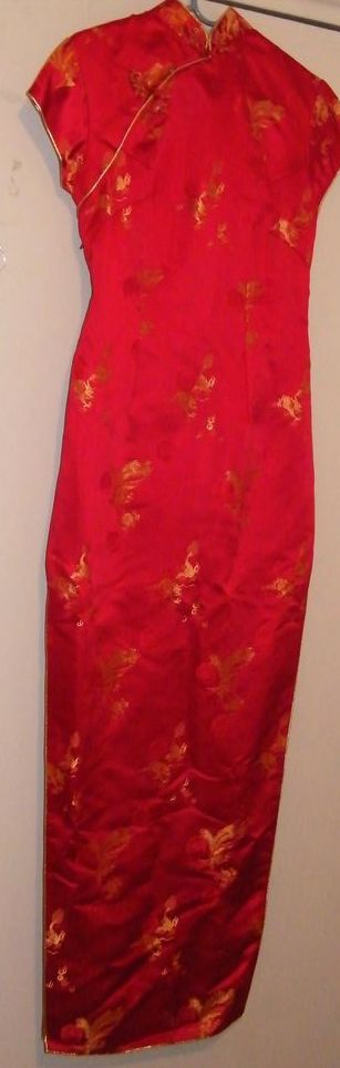 Chinese..SUZY WONG.. Silk Satin Long Fitted Dress With Gold Brocade Chinese Birds..Hand Finished..Fully Lined...Excellent Condition Chinese..SUZY WONG.. Silk Satin Long Fitted Dress With Gold Brocade Chinese Birds..Hand Finished..Fully Lined...Excellent Condition