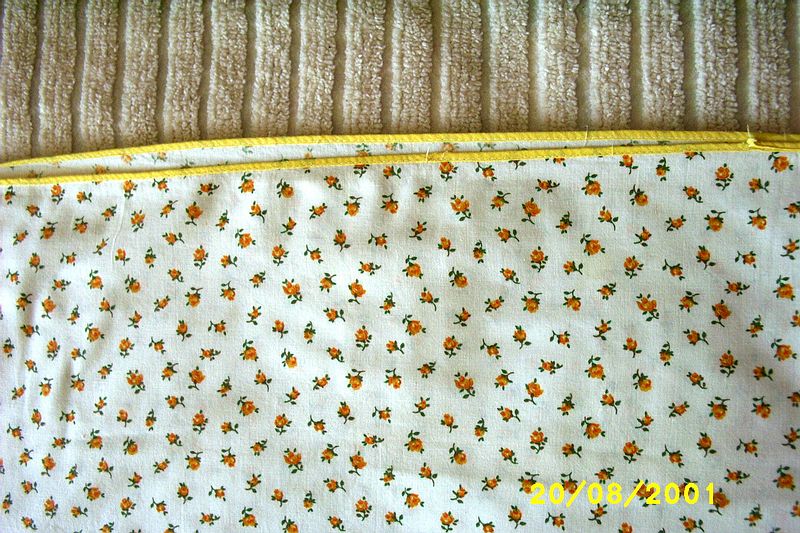 Yellow Trimmed Cotton Duvet Cover With White Ground And Small Golden Yellow Roses Yellow Trimmed Cotton Duvet Cover With White Ground And Small Golden Yellow Roses