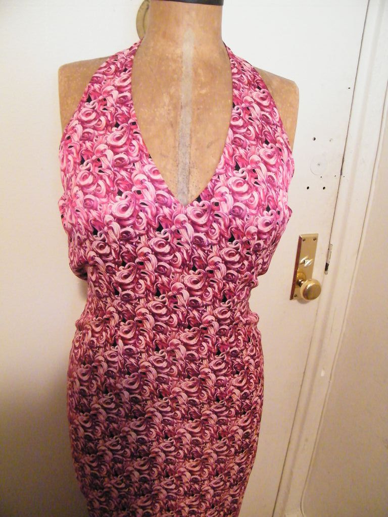 DESIGNER..Shawn Ray Fons..Halter Long Evening Gown..Silk Swirl Print..Red / Violet..New Condition..Silk Lined DESIGNER..Shawn Ray Fons..Halter Long Evening Gown..Silk Swirl Print..Red / Violet..New Condition..Silk Lined