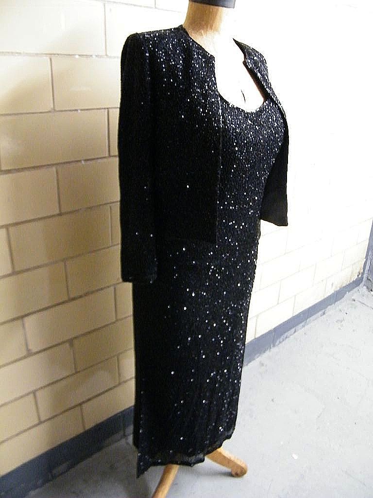 LILLIE RUBIN..Black Bugle Beaded On Silk Halter Gown & Jacket..Extra Small..Excellent Condition! LILLIE RUBIN..Black Bugle Beaded On Silk Halter Gown & Jacket..Extra Small..Excellent Condition!