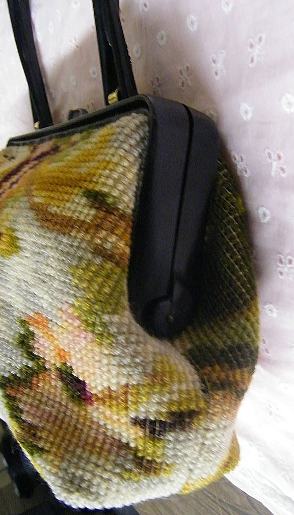 Koret Tapestry Floral Kelly Bag Red Leather Lined Made In Italy Plastic Handle & Frame..Excellent Condition! Koret Tapestry Floral Kelly Bag Red Leather Lined Made In Italy Plastic Handle & Frame..Excellent Condition!