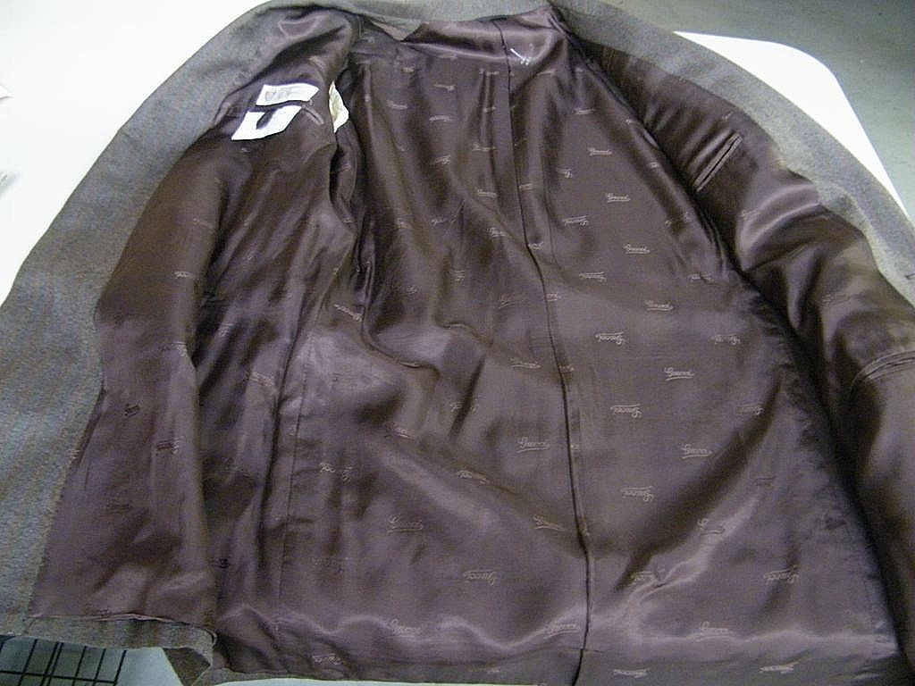Vintage G GUCCI 2 Piece Suit..Brown / White Twill..Made In Italy..Size 42..Excellent Condition Vintage G GUCCI 2 Piece Suit..Brown / White Twill..Made In Italy..Size 42..Excellent Condition