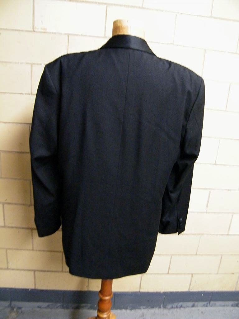Men's 2 Piece Black Wool Tuxedo Suit With Suspenders..Studio Milano..Italy..Super 100's Australian Merino..43R Men's 2 Piece Black Wool Tuxedo Suit With Suspenders..Studio Milano..Italy..Super 100's Australian Merino..43R