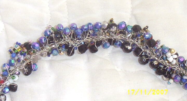 Artisan..Dainty Mixed Glass Beaded Crocheted Wire..Collar Necklace..ABSOLUTELY!! Artisan..Dainty Mixed Glass Beaded Crocheted Wire..Collar Necklace..ABSOLUTELY!!