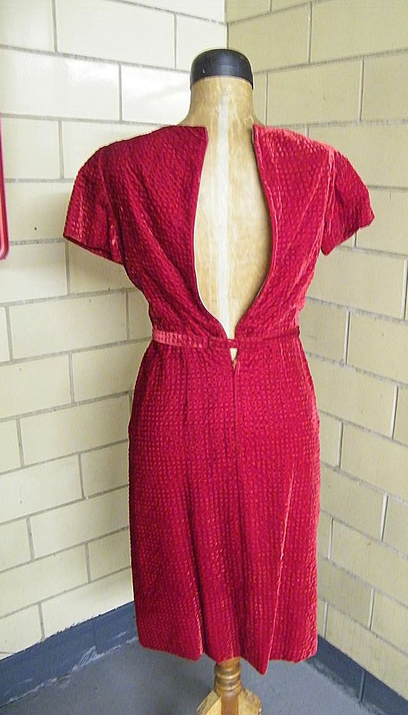 1960's..Suit-Dress Of Dark Red Seersucker Rayon Velvet-Designer Quality-Partially Hand Sewn 1960's..Suit-Dress Of Dark Red Seersucker Rayon Velvet-Designer Quality-Partially Hand Sewn