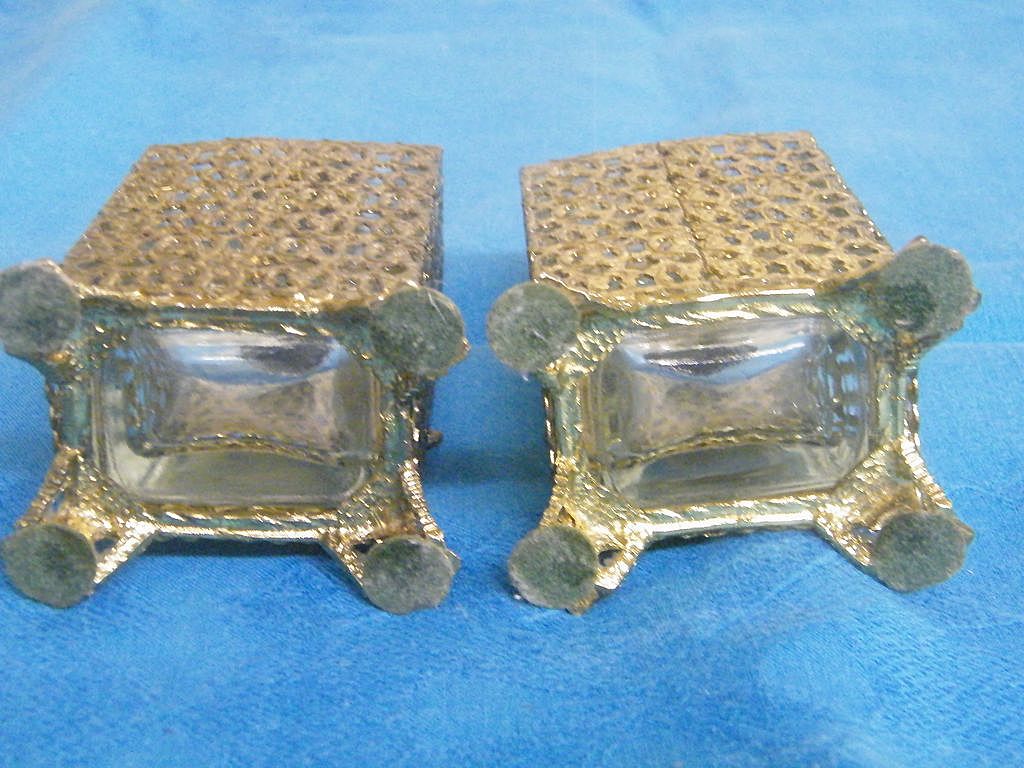 Mid-Century Rose Cameo Vanity Set...Electric Clock...Picture Frame Or Tray..2 Filigree Perfume Bottles Mid-Century Rose Cameo Vanity Set...Electric Clock...Picture Frame Or Tray..2 Filigree Perfume Bottles