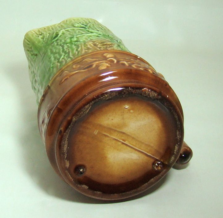 English Oak Leaf & Acorn Majolica Pitcher – Circa: Mid to Late 1800's English Oak Leaf & Acorn Majolica Pitcher – Circa: Mid to Late 1800's