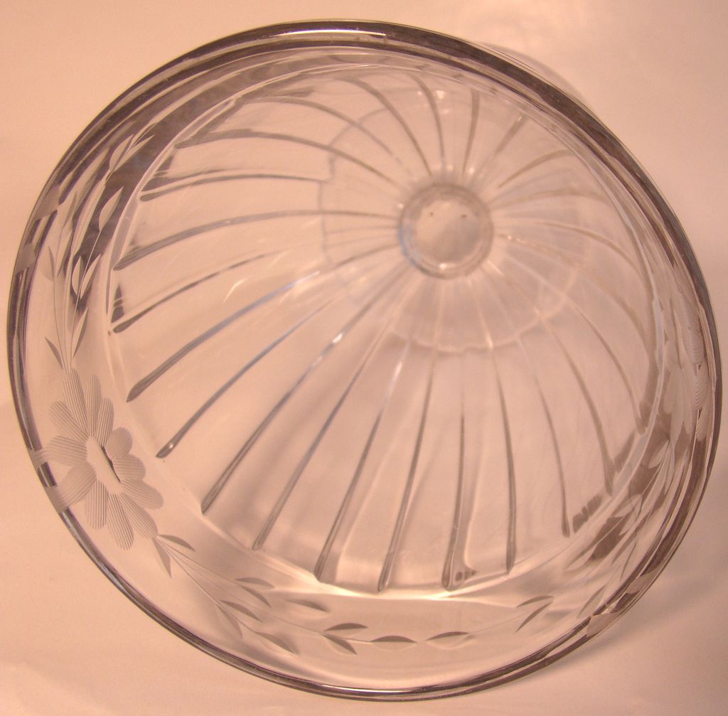 Heisey Glass Covered Candy Jar with Floral Etchings Heisey Glass Covered Candy Jar with Floral Etchings
