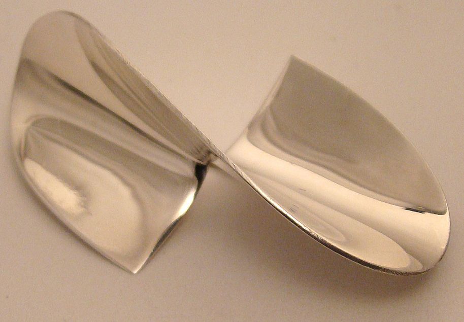 Mexican Sterling Silver Pin in Geometric Design Mexican Sterling Silver Pin in Geometric Design