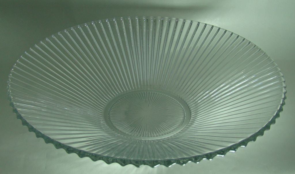 Heisey Glass No. 1469 Ridgeleigh Pattern Fruit or Centerpiece Bowl 1935 - 1944 Heisey Glass No. 1469 Ridgeleigh Pattern Fruit or Centerpiece Bowl 1935 - 1944
