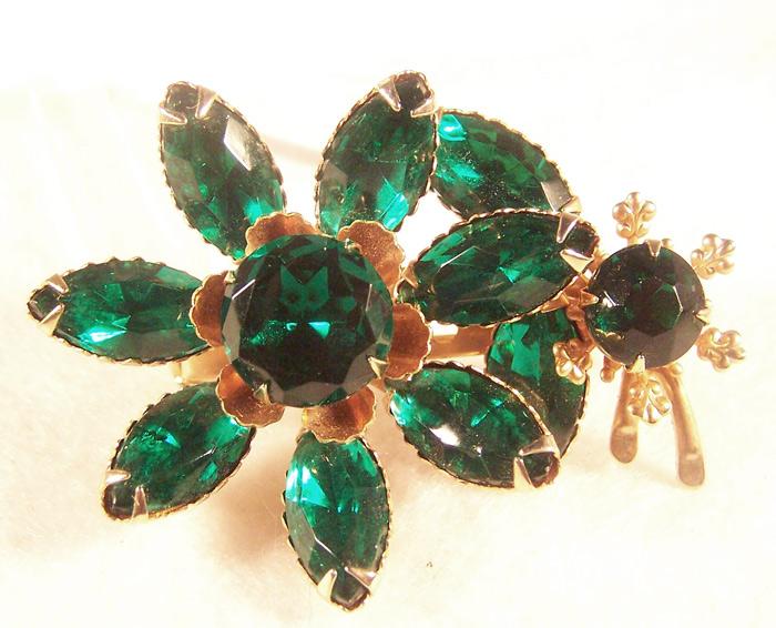 Vintage 2" Emerald Green Rhinestone Floral Brooch Vintage 2" Emerald Green Rhinestone Floral Brooch